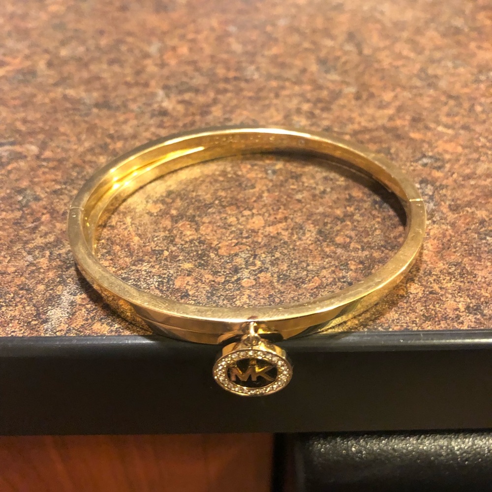 Barely Worn!!! Micheal Kors bracelets!! - Picture 3 of 7